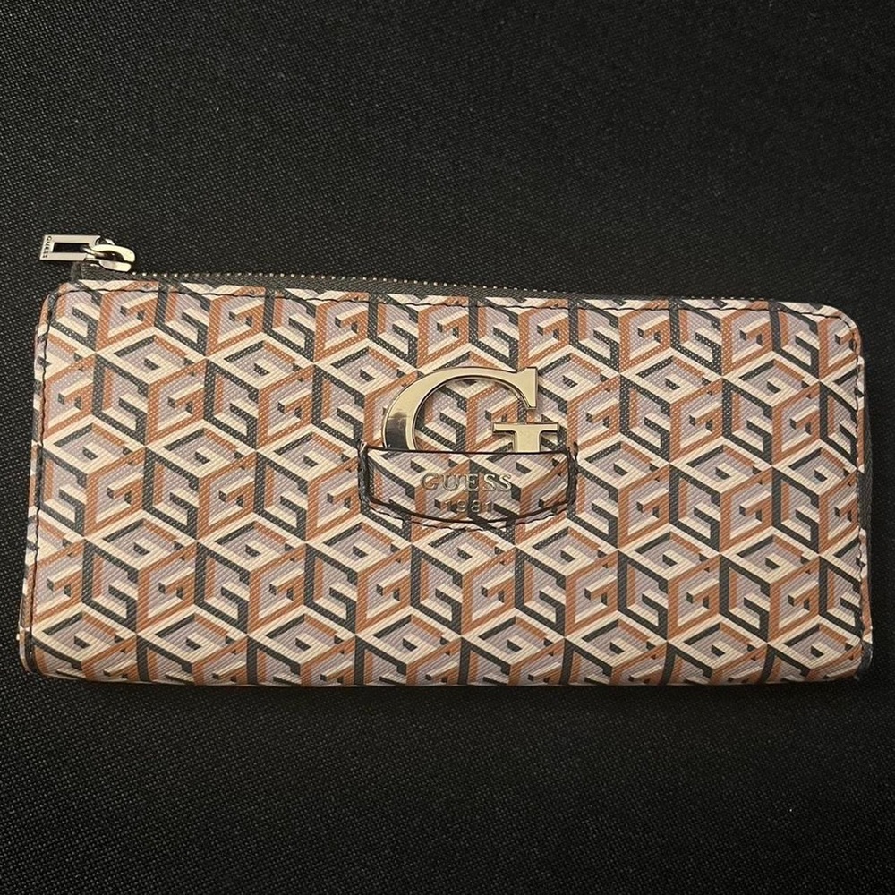 guess wallet clutch